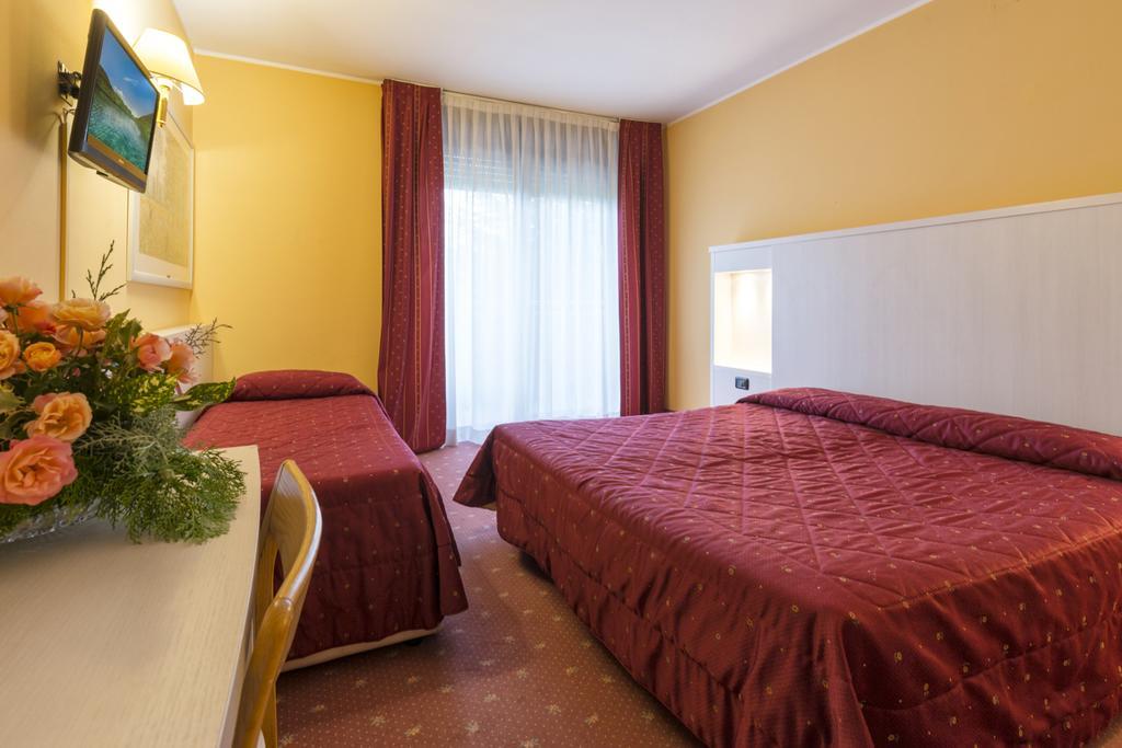 Hotel Bavaria Levico Terme Eksteriør bilde